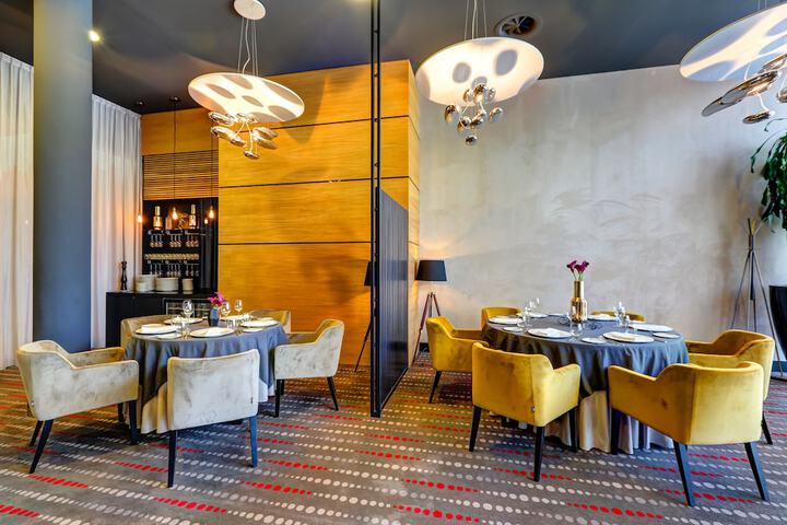 Dining 110 of 159