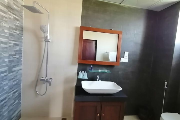 Room 25 of 31
