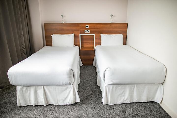 Room 15 of 41