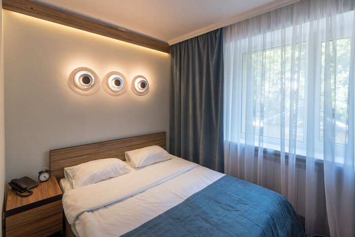 Room 10 of 69