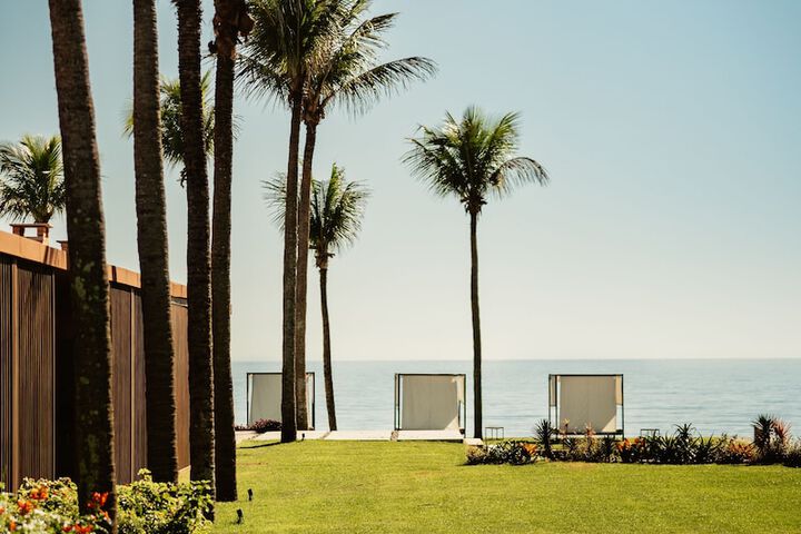 Hotel Exterior 187 of 193