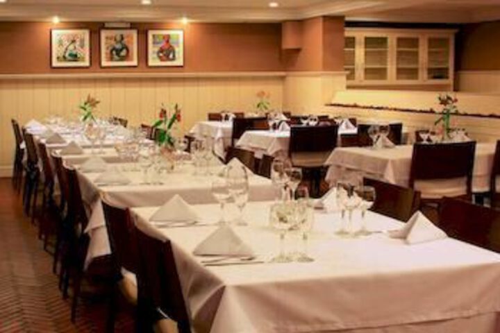 Dining 73 of 79