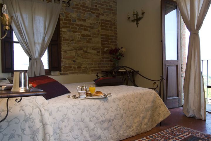 Room 2 of 46