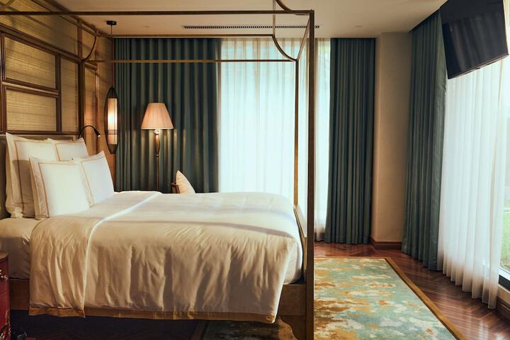 Room 40 of 157