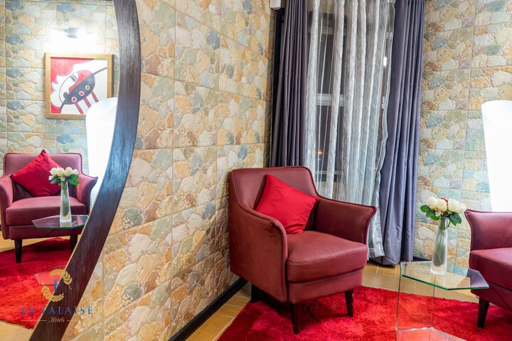 Room 25 of 53
