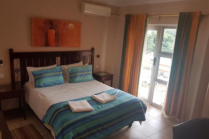 Room 8 of 35