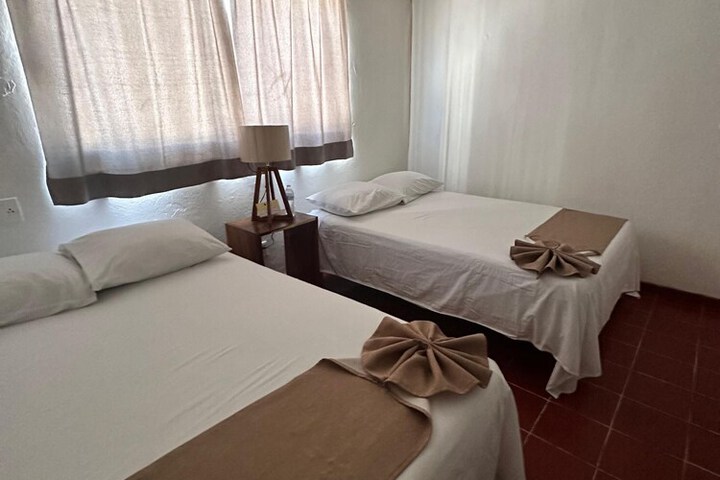 Room 13 of 26