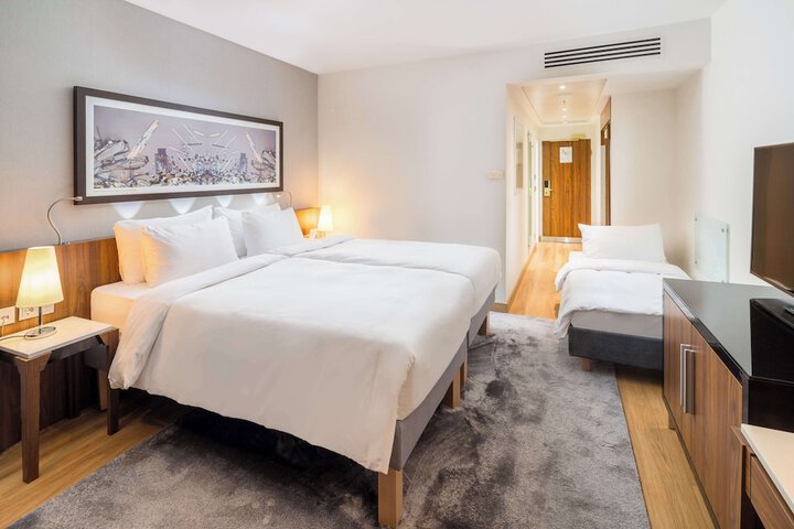 Room 46 of 224