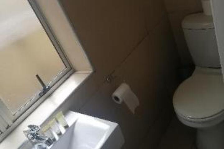 Room 4 of 46