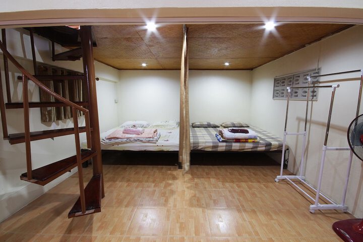 Room 21 of 90