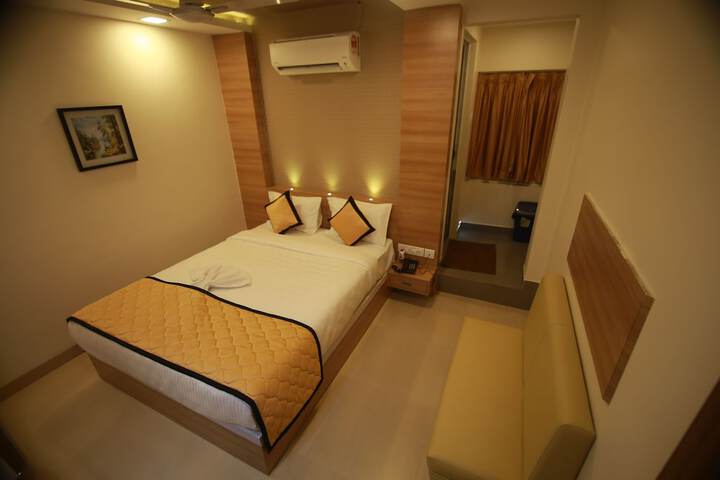 Room 7 of 7