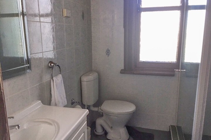 Room 46 of 62