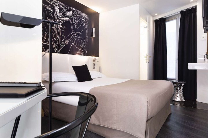Room 56 of 109
