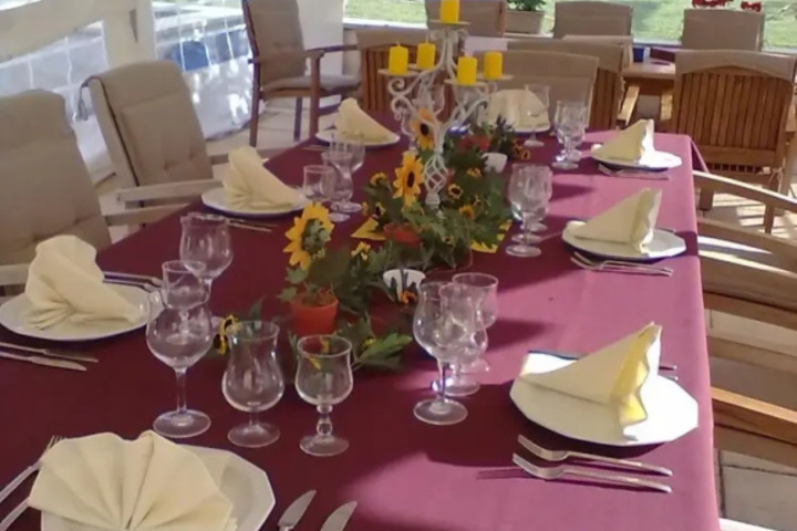 Dining 15 of 15