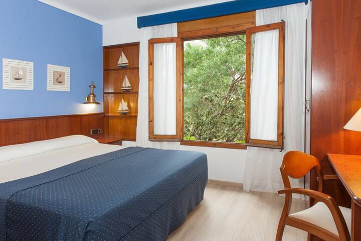 Room 6 of 36