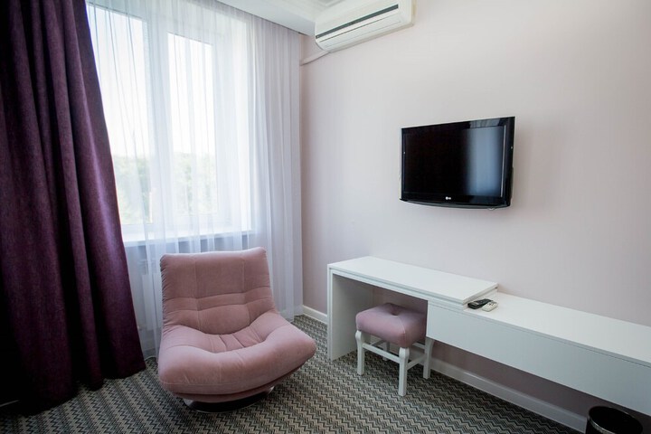 Room 16 of 29