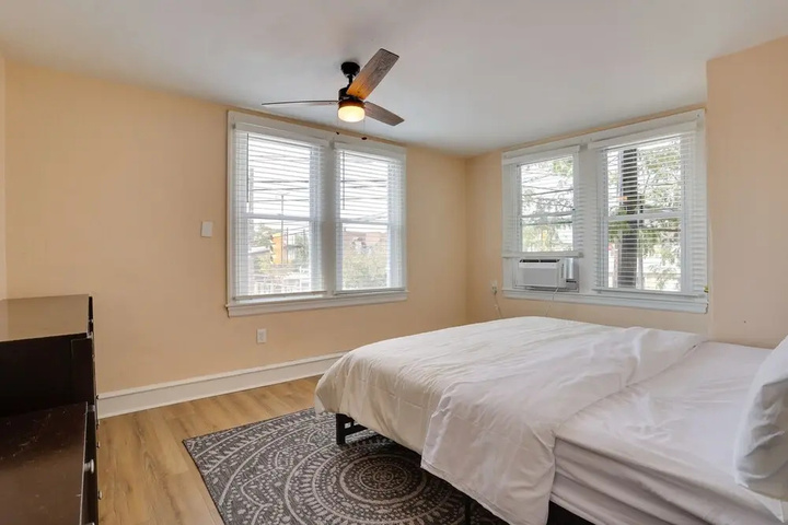 Room 2 of 14
