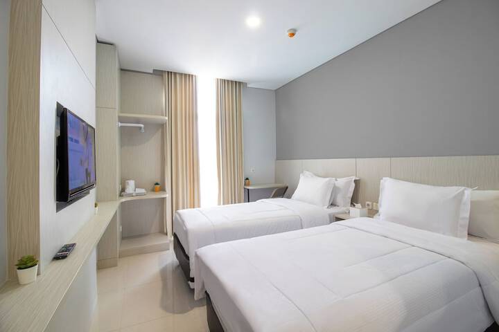 Room 6 of 11