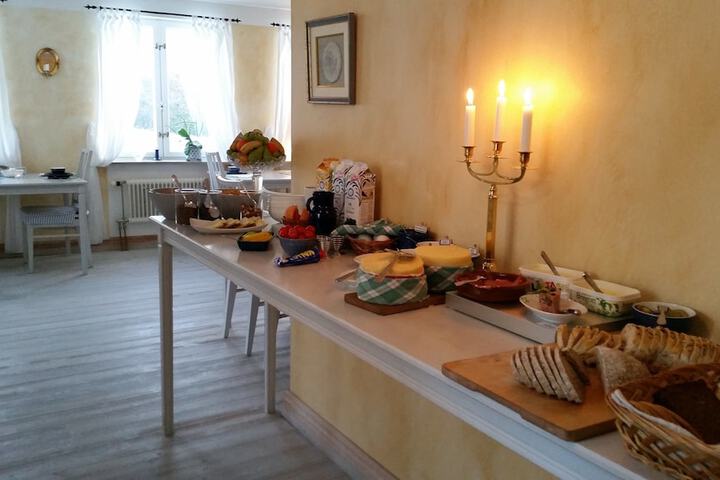 Breakfast/Coffee Service 59 of 83