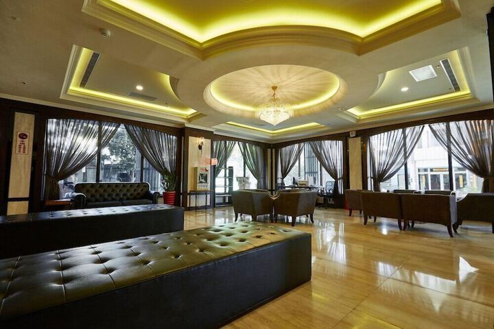 Hotel Interior 4 of 139