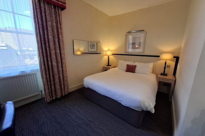 Room 12 of 71