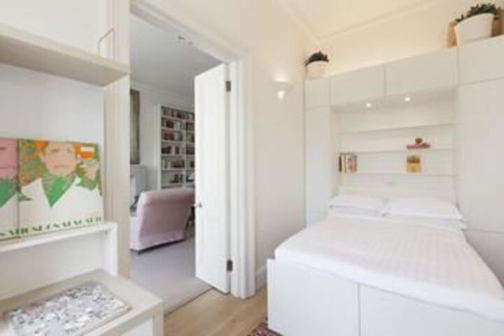 Room 49 of 119