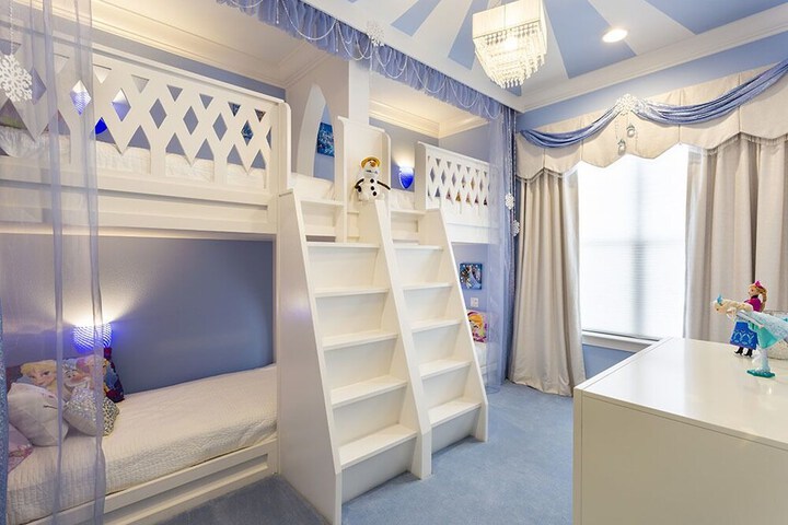 Room 10 of 55