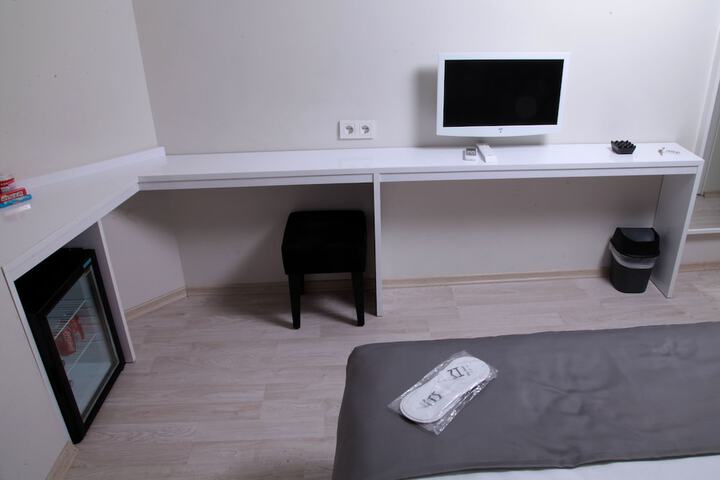 Room 41 of 60