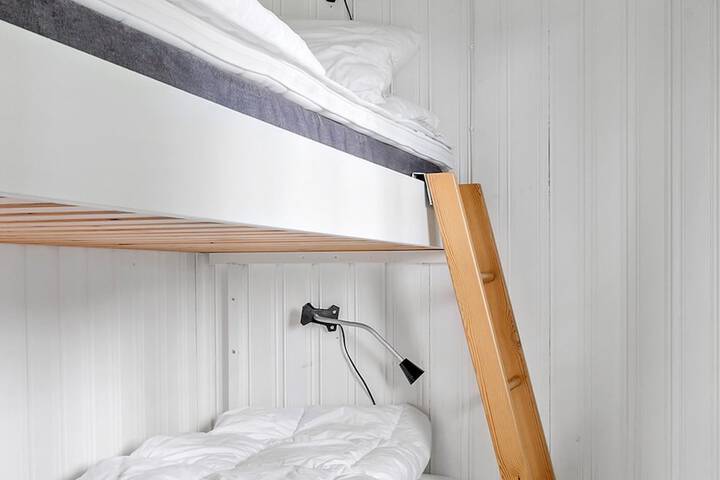 Room 5 of 21