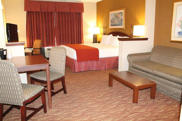 Room 15 of 21