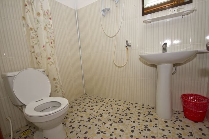 Room 21 of 50