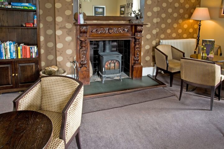 Lounge 26 of 35