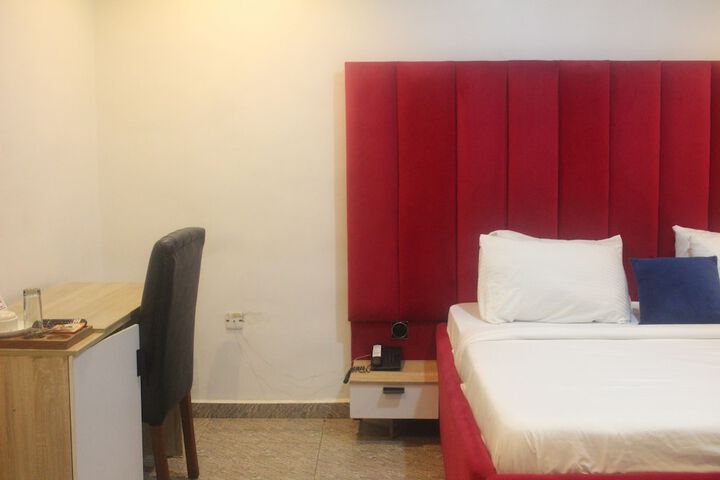 Room 29 of 47