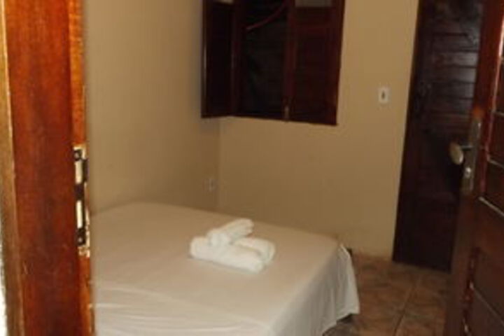 Room 15 of 48