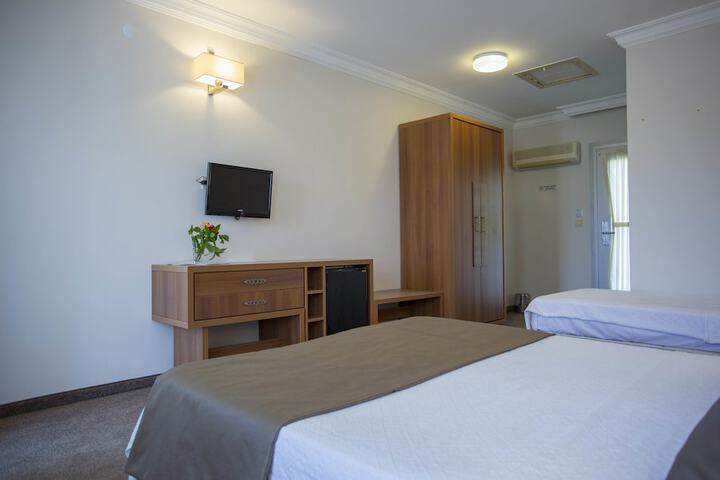 Room 20 of 97