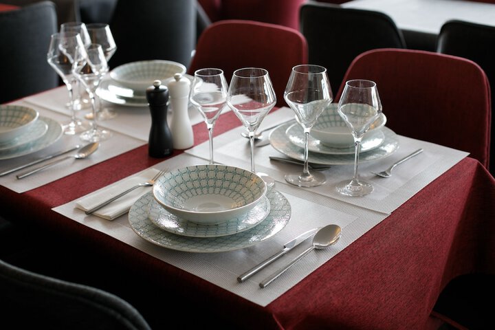 Dining 11 of 27