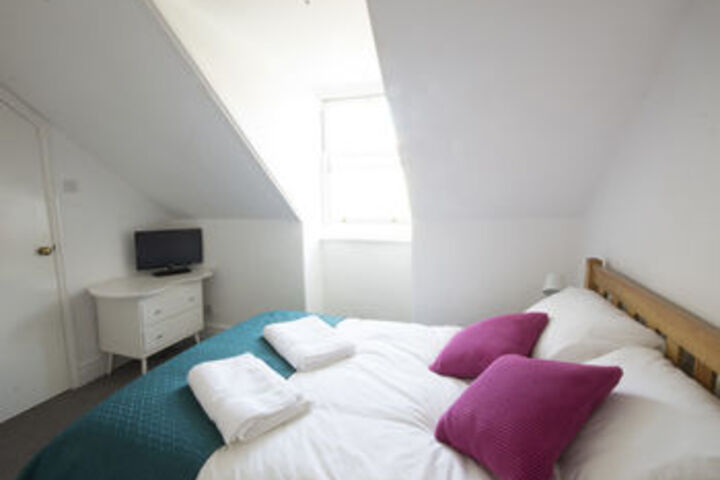 Room 29 of 48