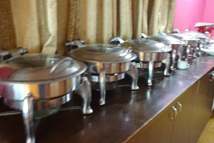 Dining 54 of 70