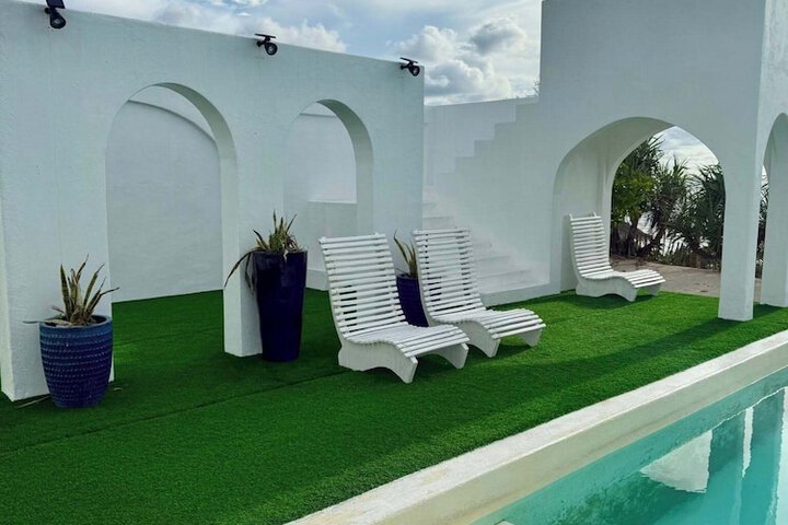 Pool 37 of 60