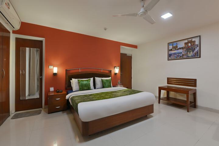 Room 18 of 39