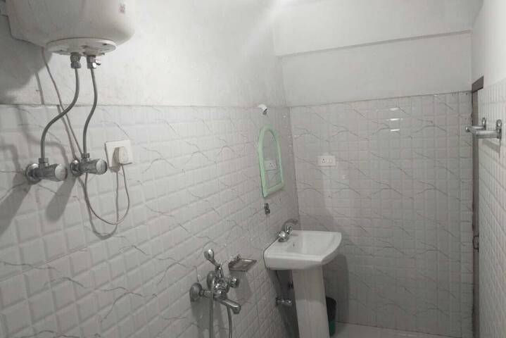 Room 20 of 29