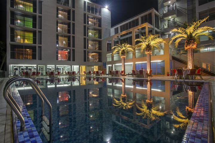 Pool 37 of 62