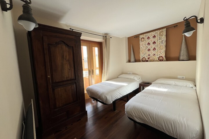 Room 45 of 95