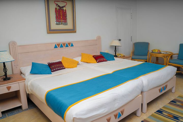 Room 40 of 82