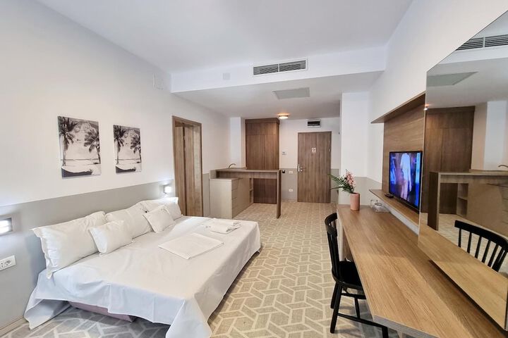 Room 22 of 51