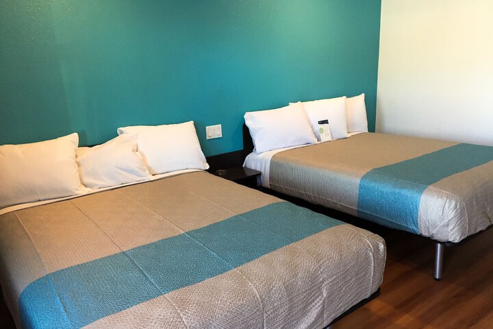 2 Queen Beds Refrigerator (3 of 9)