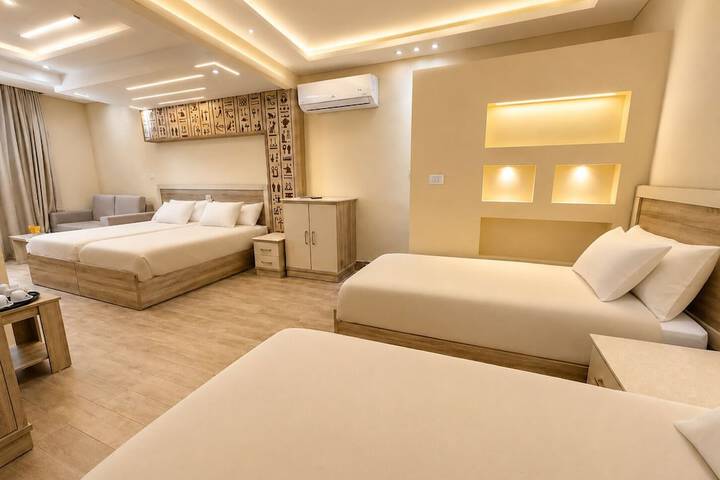 Room 49 of 127