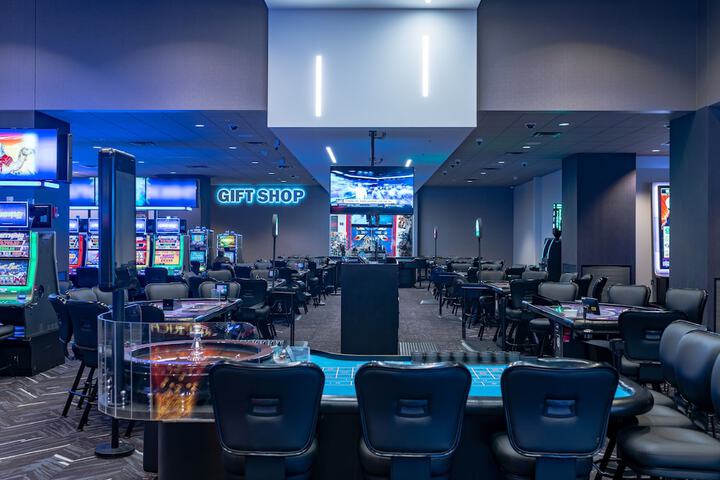 Entertainment 30 of 43