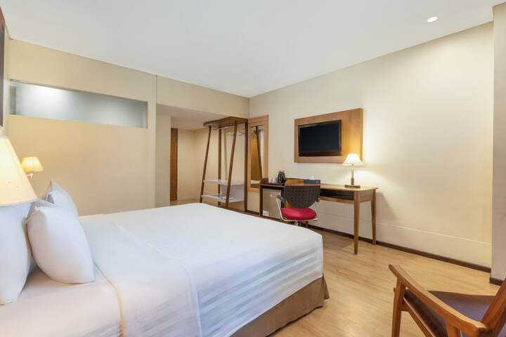 Room 14 of 49