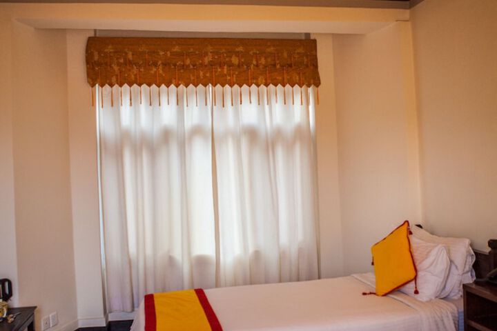 Room 23 of 82